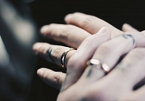 Patarimai ir idėjos graviruojant vestuvinius žiedus
